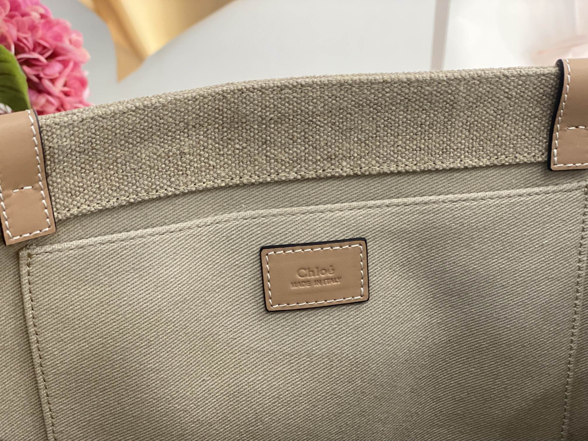 Chloe Large Woody Tote Bag In Linen 